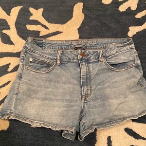 American Eagle High Rise Shorties